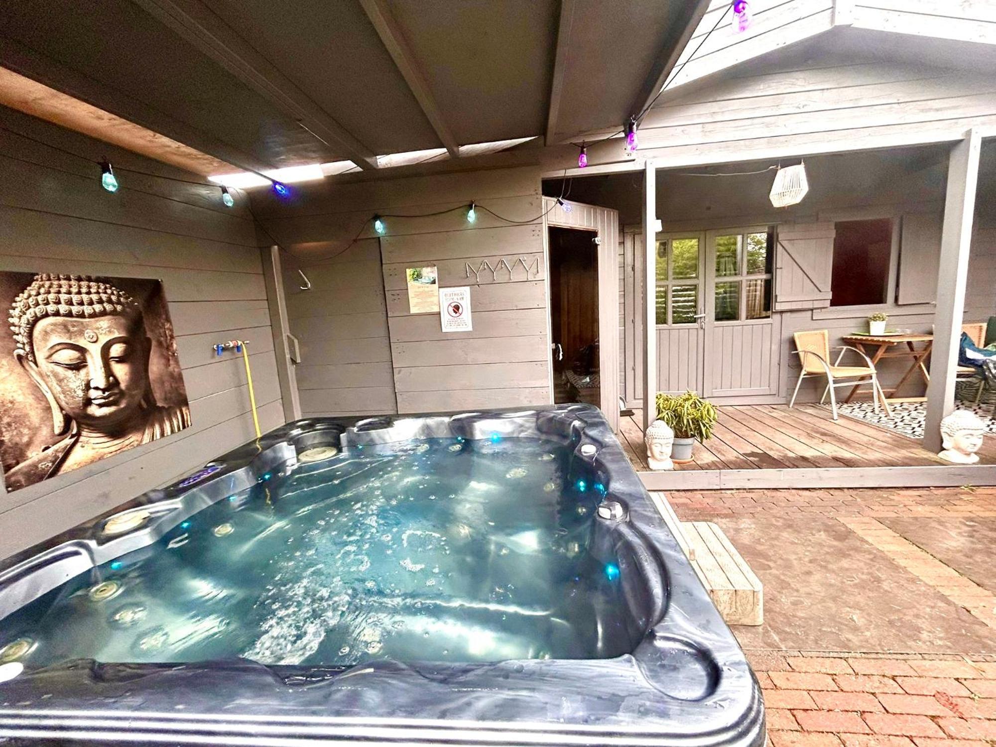 Buddha Style Family House & Jacuzzi & Sauna Near Amsterdam Vijfhuizen Exterior foto